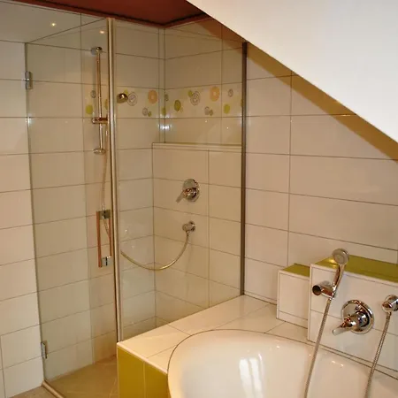 Leitner Apartment *