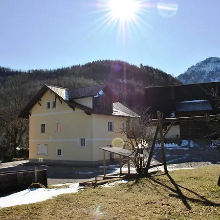 Leitner Apartment